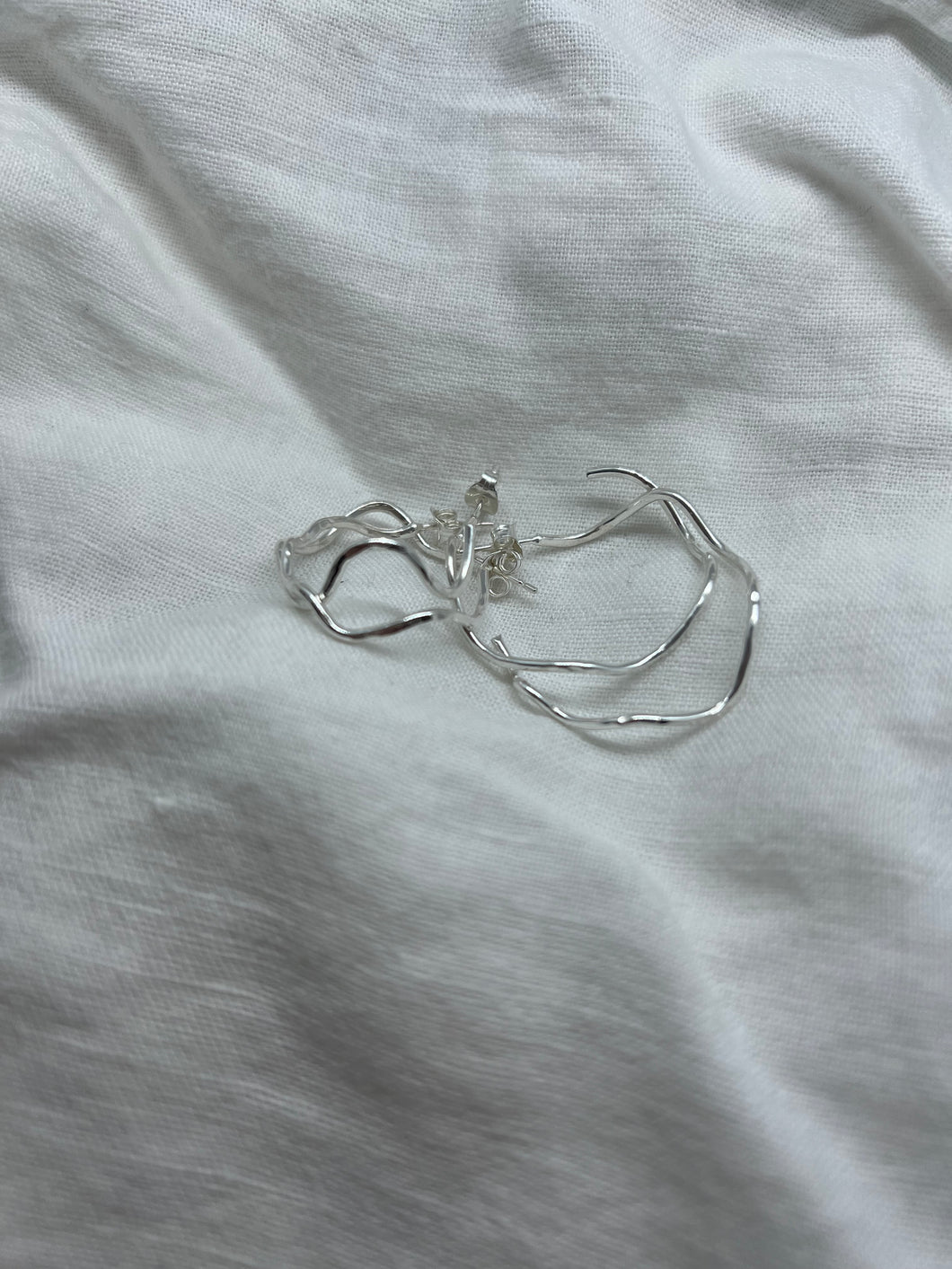 Wave hoops
